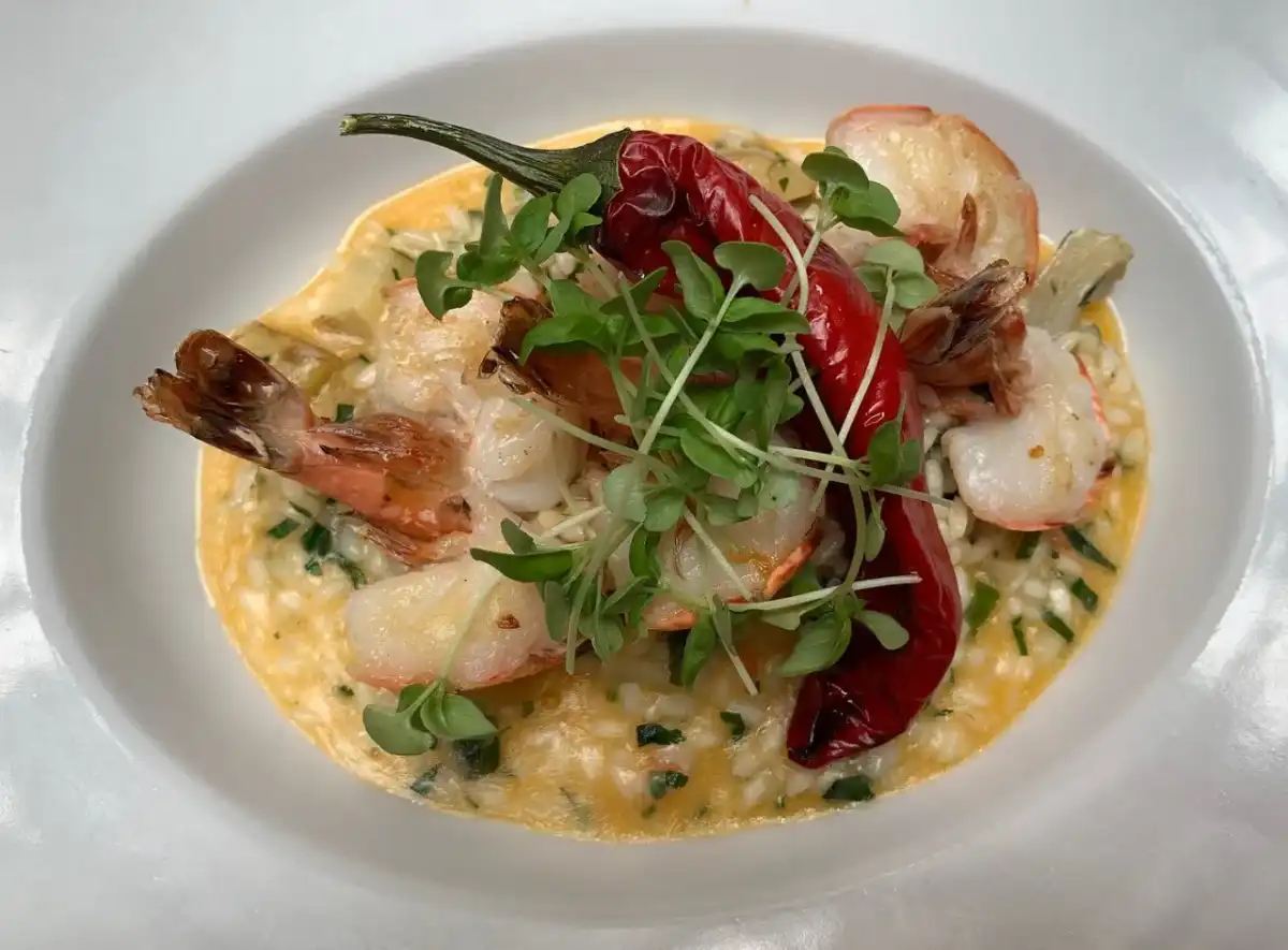 Jaki bulion do risotto wybrać, by było kremowe?